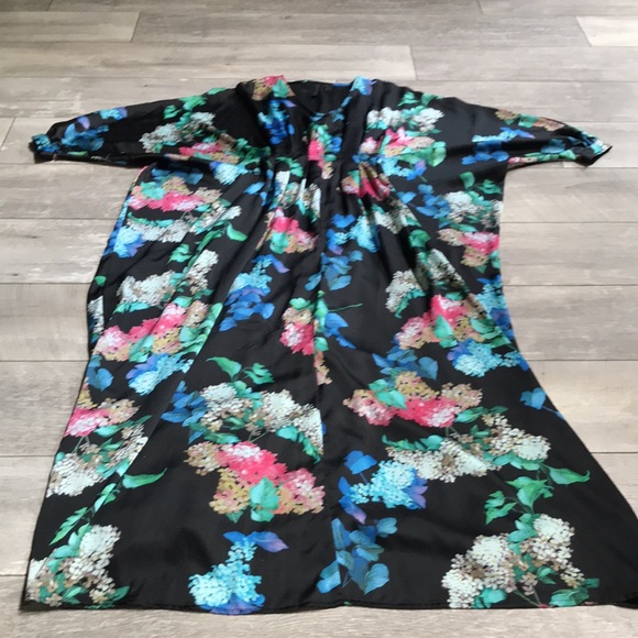 MANGO Floral Print Silky Batwing Sleeve Maxi Dress - Picture 4 of 15